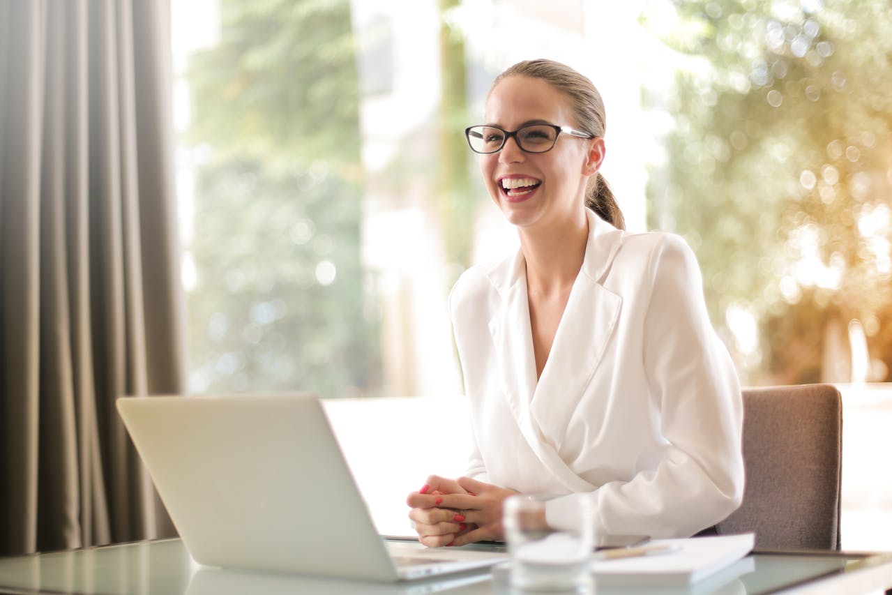 Pineapple_Insurance_Broker_Employee_Wellness_UK_02 - Pineapple Insurance Services