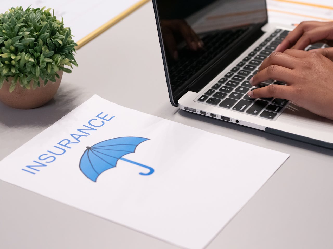 Pineapple_Insurance_Broker_UK - Pineapple Insurance Services